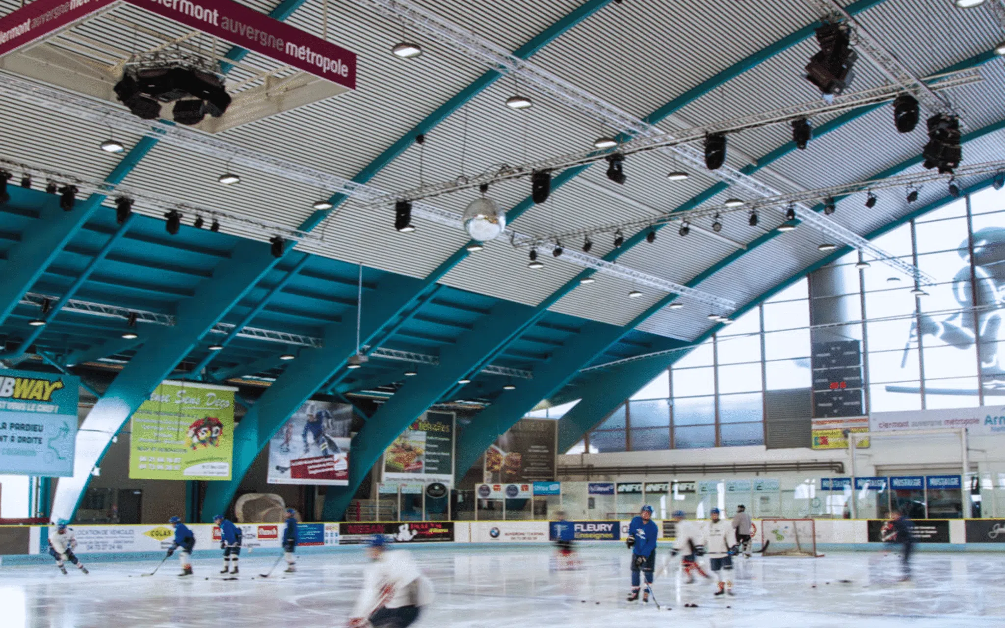 La patinoire, le lieu parfait pour une sortie sportive en famille